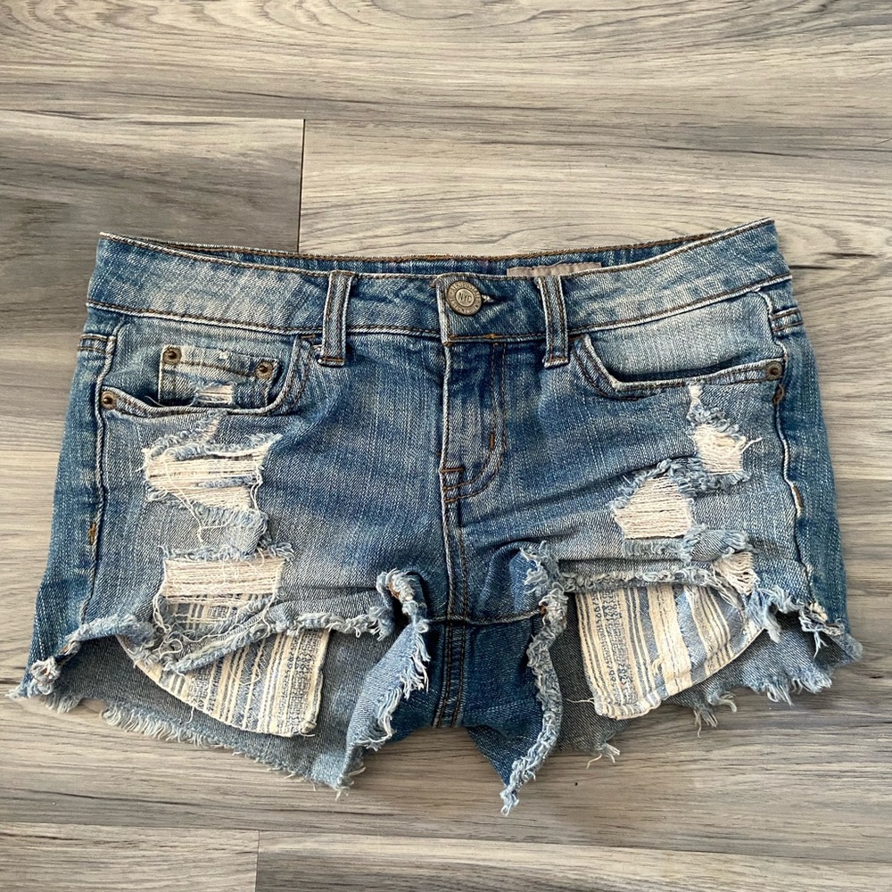 Aeropostale Ripped Shorty Shorts with Striped Pockets